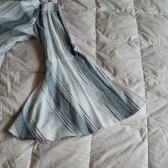 NWT ANTHROPOLOGIE Lilka Pom Bell Sleeve Crop LARGE TAP - Picture 5 of 6